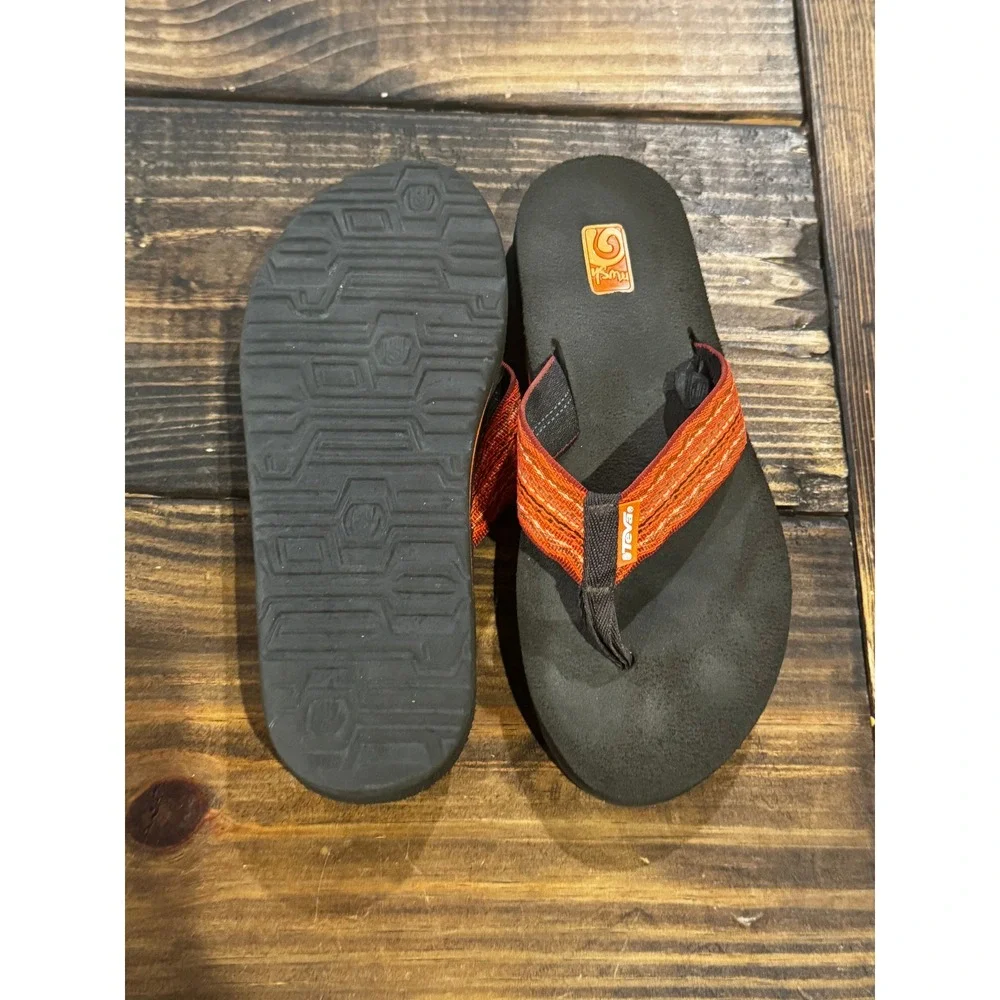 Teva Mush Flip Flops Mens 7 Orange Black Striped Thong Sandals Comfort Outdoor